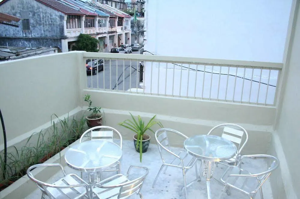 ** מלון ג'ורג' טאון Malabar Inn מלזיה